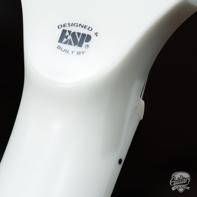 ESP E-II Eclipse EMG Electric Guitar w/ Case – Snow White Satin (B-stock)