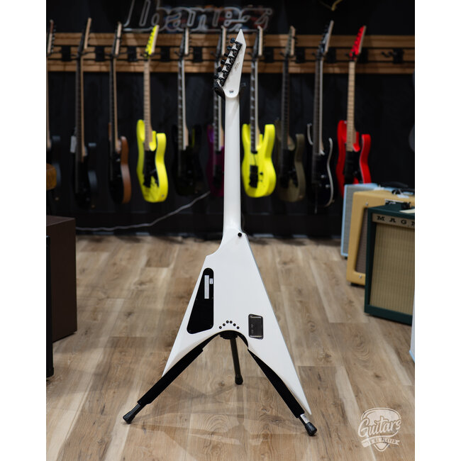 ESP E-II Arrow NT EMG Electric Guitar w/ Case – Snow White (B-stock)