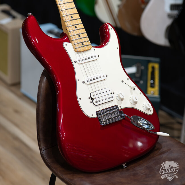 2009 Fender MIM HSS Standard Strat w/ Case - Candy Apple Red