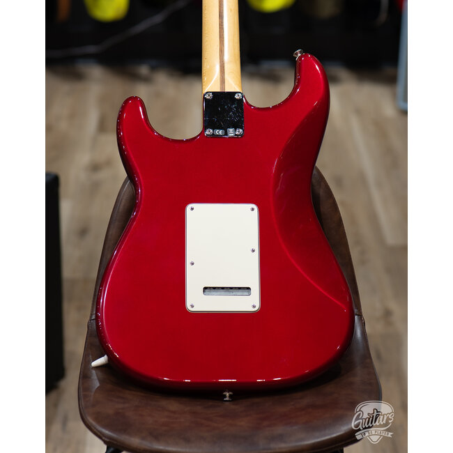 2009 Fender MIM HSS Standard Strat w/ Case - Candy Apple Red
