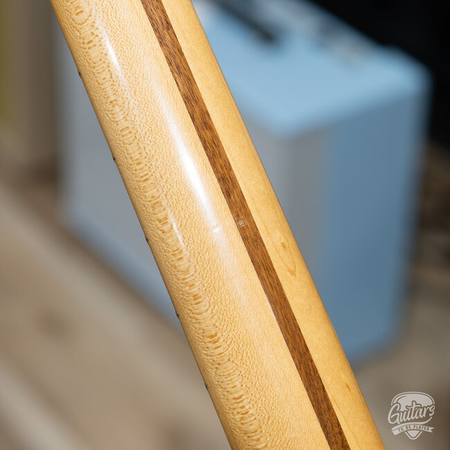 2009 Fender MIM HSS Standard Strat w/ Case - Candy Apple Red