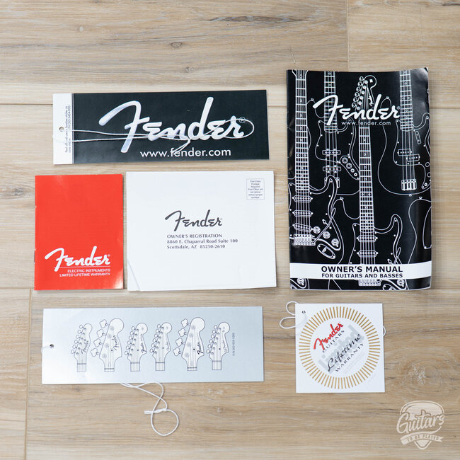 2009 Fender MIM HSS Standard Strat w/ Case - Candy Apple Red