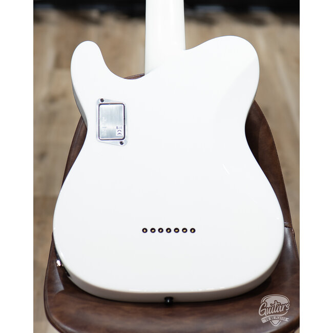 ESP E-II T-B7 Baritone 7-String EMG Guitar w/ Case – Snow White (B-stock)