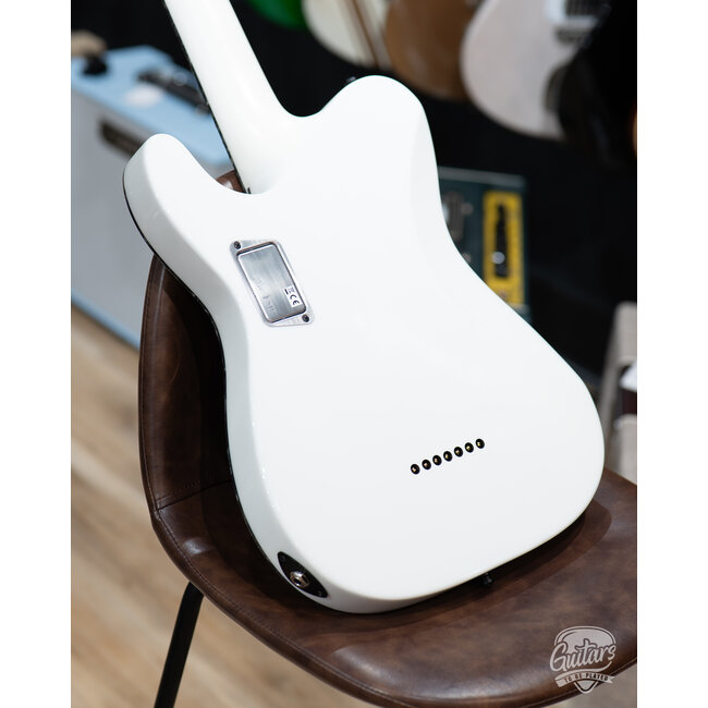 ESP E-II T-B7 Baritone 7-String EMG Guitar w/ Case – Snow White (B-stock)