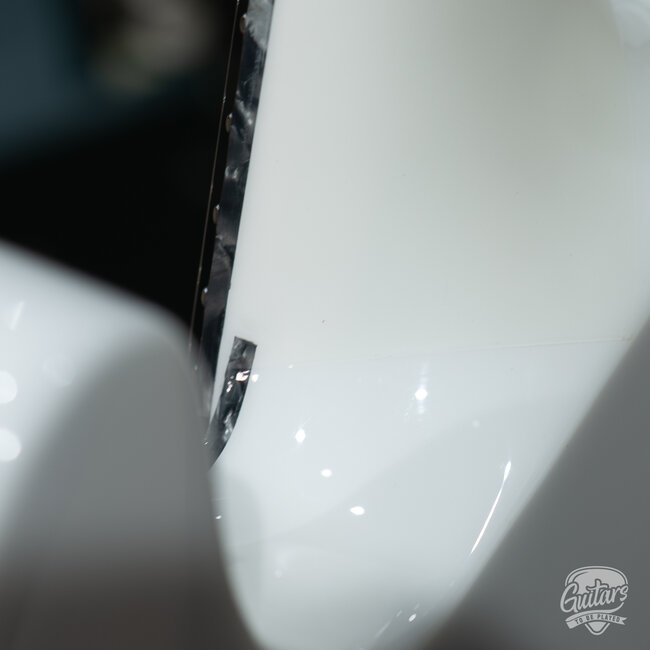 ESP E-II T-B7 Baritone 7-String EMG Guitar w/ Case – Snow White (B-stock)