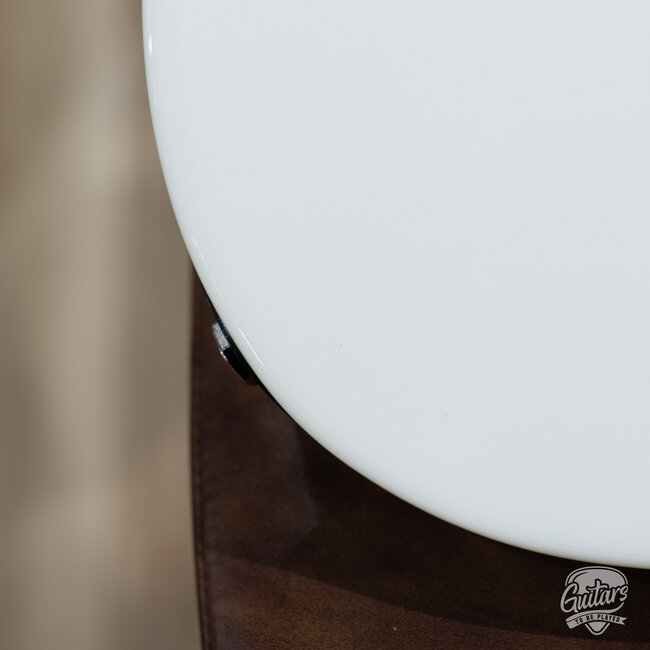 ESP E-II T-B7 Baritone 7-String EMG Guitar w/ Case – Snow White (B-stock)