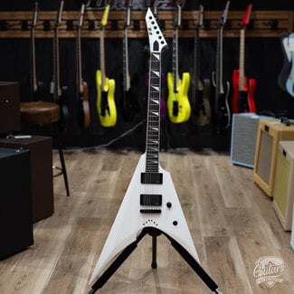 ESP Guitars ESP E-II Arrow NT EMG Electric Guitar w/ Case – Snow White (B-stock)