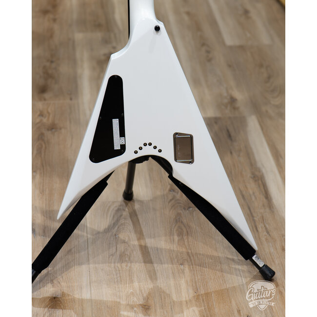 ESP E-II Arrow NT EMG Electric Guitar w/ Case – Snow White (B-stock)