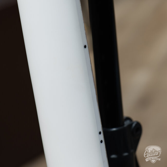 ESP E-II Arrow NT EMG Electric Guitar w/ Case – Snow White (B-stock)