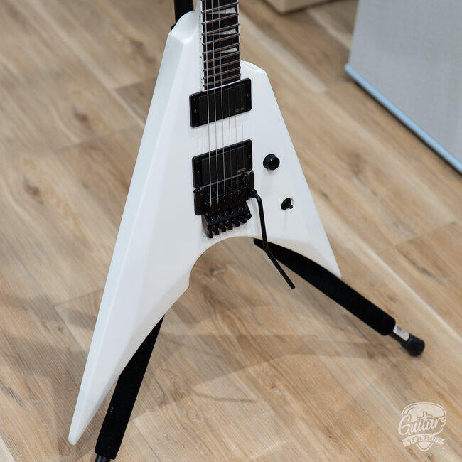 ESP E-II Arrow Floyd Rose EMG Guitar w/ Case – Snow White (B-stock)