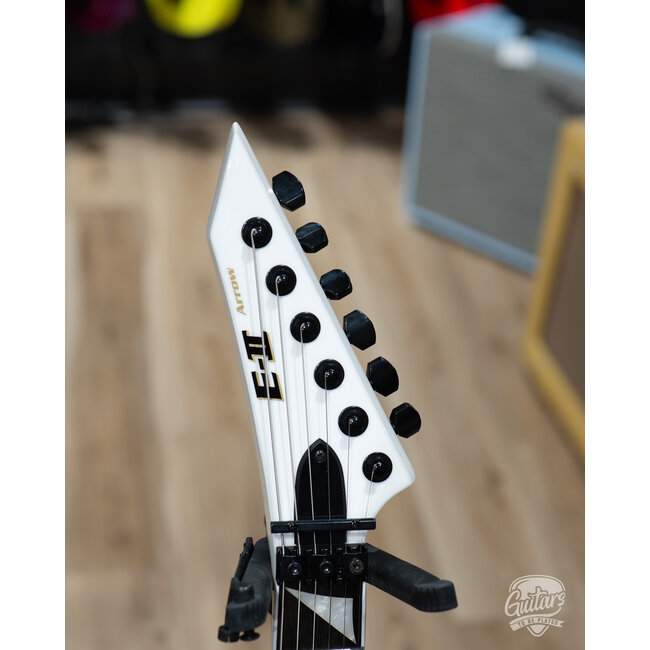 ESP E-II Arrow Floyd Rose EMG Guitar w/ Case – Snow White (B-stock)