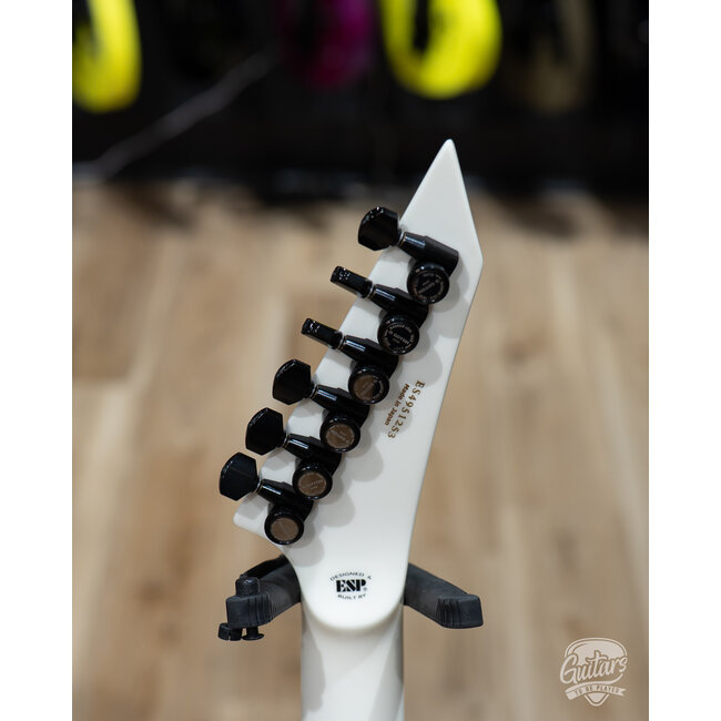 ESP E-II Arrow Floyd Rose EMG Guitar w/ Case – Snow White (B-stock)