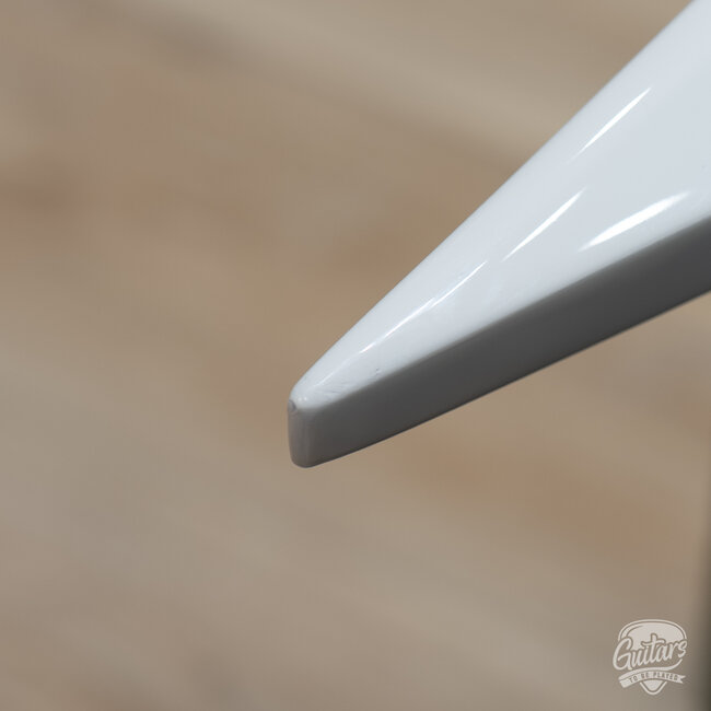 ESP E-II Arrow Floyd Rose EMG Guitar w/ Case – Snow White (B-stock)