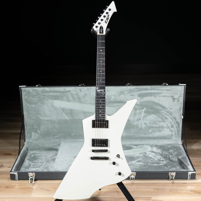 ESP Snakebyte James Hetfield Signature Custom Shop Guitar – Snow White