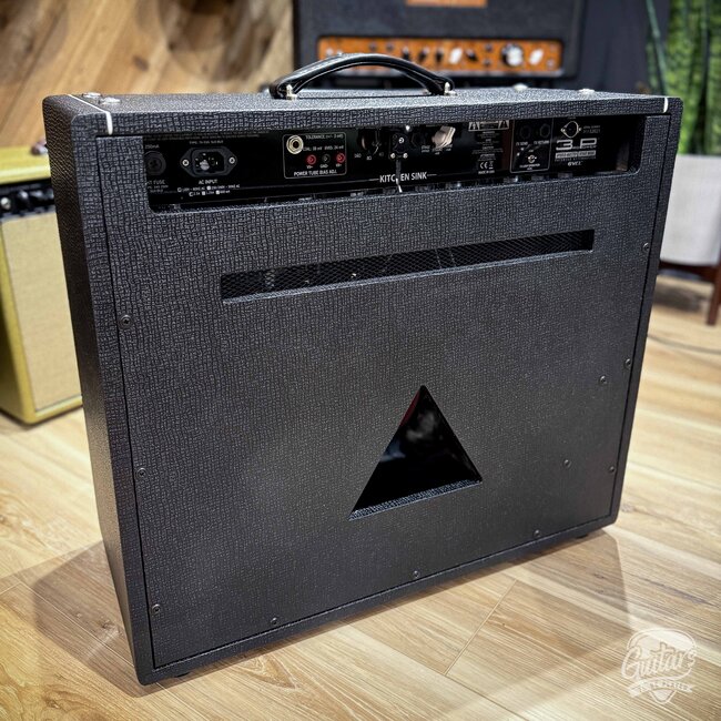 3rd Power Kitchen Sink 6VEL 40W 1x12" Combo Amp w/ Footswitch – Black