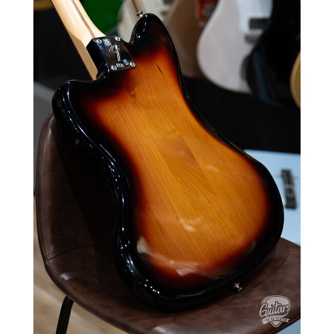 2022 Fender Player Jazzmaster HH w/ Gigbag – 3-Color Sunburst