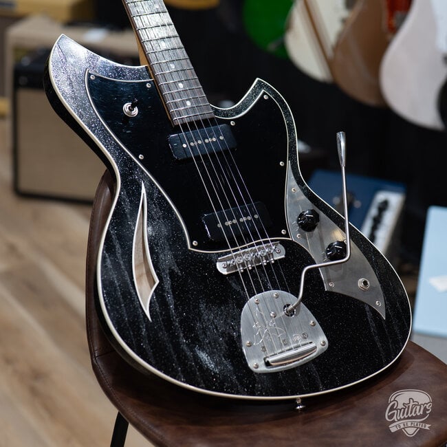 Novo Custom Miris J Semi-Hollow w/ Fralin Hum-Cancelling P-90s – Starry Night
