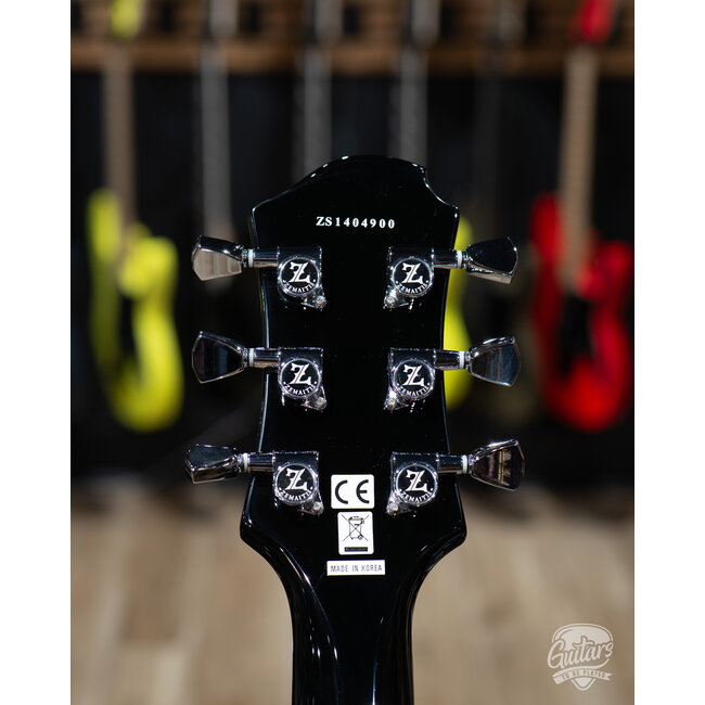 Zemaitis C24SU Superior Casimere Guitar w/ Gigbag – Black Pearl Heart