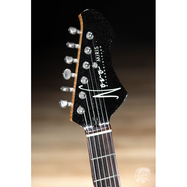 Novo Custom Miris J Semi-Hollow w/ Fralin Hum-Cancelling P-90s – Starry Night