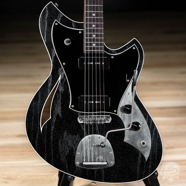 Novo Custom Miris J Semi-Hollow w/ Fralin Hum-Cancelling P-90s – Starry Night
