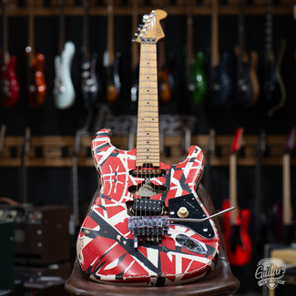 Used EVH® Striped Series Frankenstein "Frankie" w/ Gigbag– Red with Black Stripes Relic