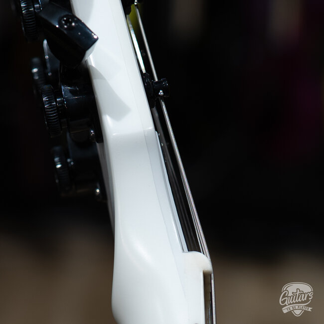 ESP E-II Eclipse EMG Electric Guitar w/ Case – Snow White Satin (B-stock)