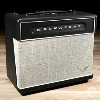 Magnatone Amplification Magnatone Baby M-80 12-Watt Tube 1x10" Combo Amp w/ Cover