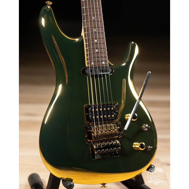 Ibanez JS1GD Joe Satriani Signature Guitar w/ Case – Gold Boy