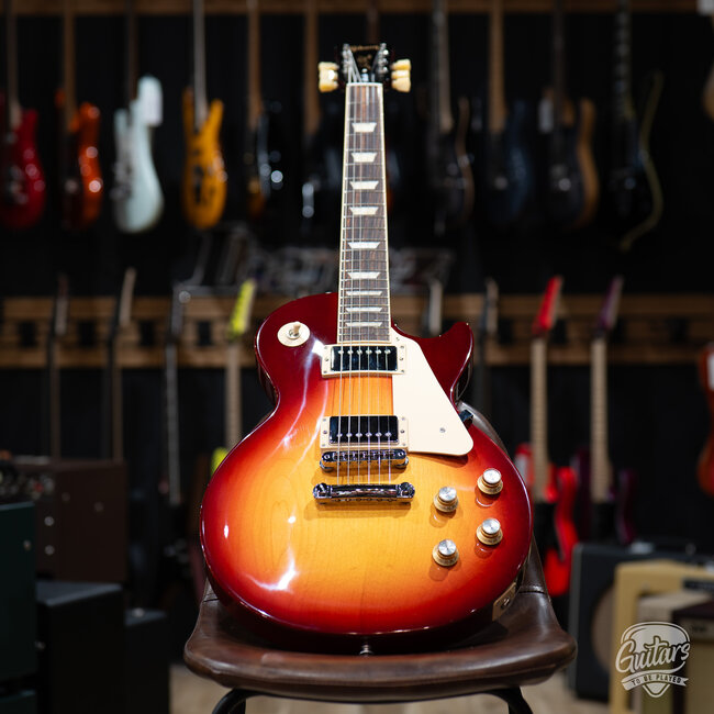 2025 Gibson Les Paul Studio w/ Case – Cherry Sunburst