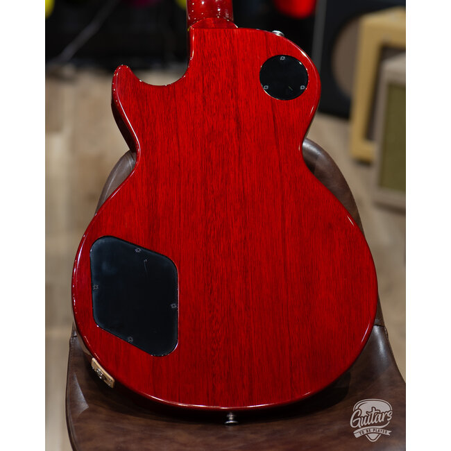 2025 Gibson Les Paul Studio w/ Case – Cherry Sunburst