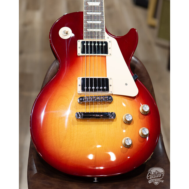 2025 Gibson Les Paul Studio w/ Case – Cherry Sunburst