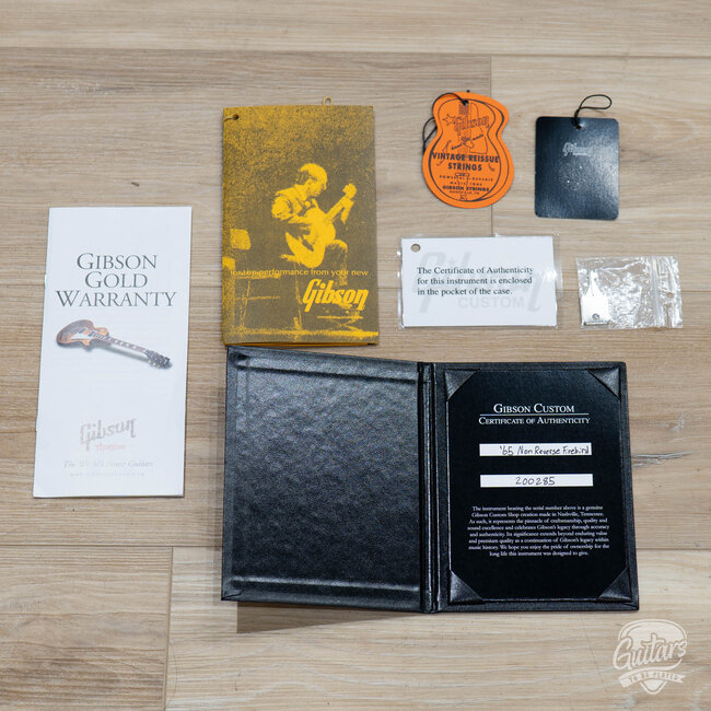 2022 Gibson Custom '65 VOS Non-Reverse Firebird V – Vintage Sunburst