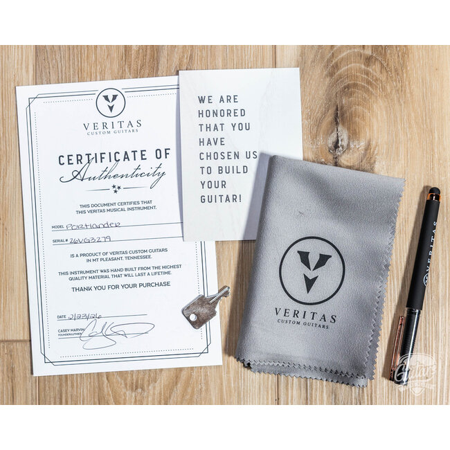 Veritas Portlander Bigsby w/ BearCats, Roasted Maple & RW Neck – Land Rover Blue