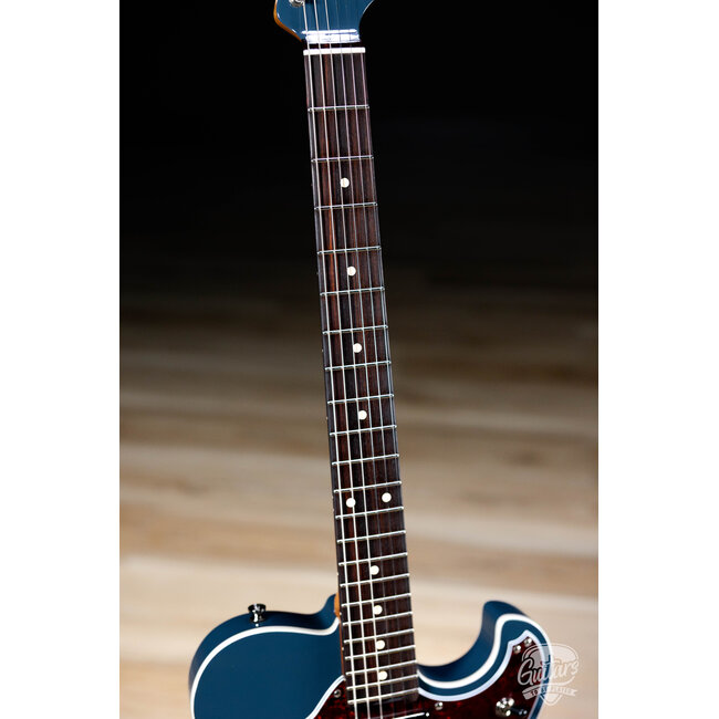 Veritas Portlander Bigsby w/ BearCats, Roasted Maple & RW Neck – Land Rover Blue