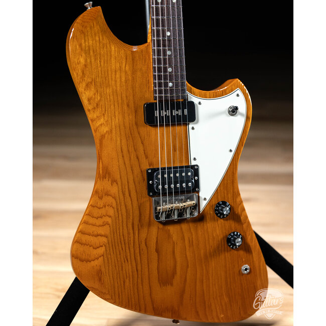 Novo Custom Voltur V2 Staple P-90/Humbucker Guitar – Amber