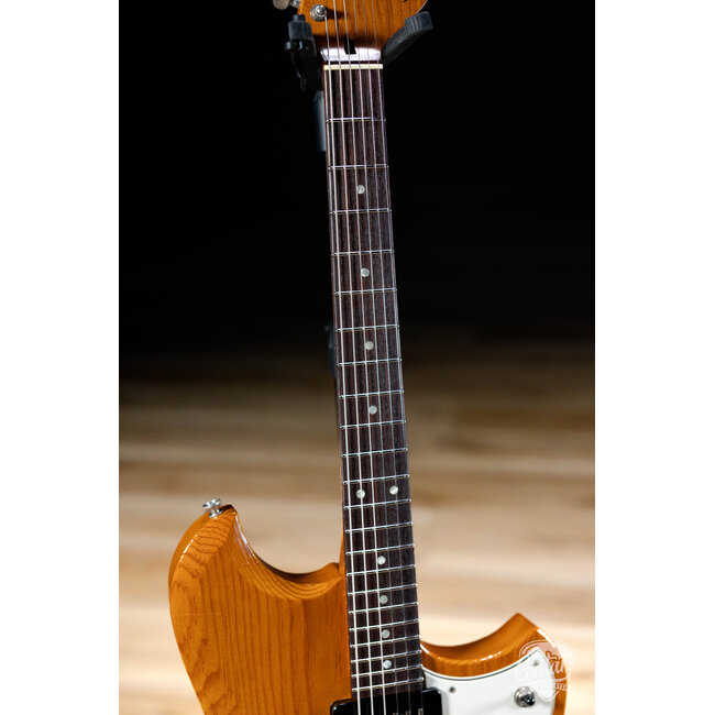 Novo Custom Voltur V2 Staple P-90/Humbucker Guitar – Amber