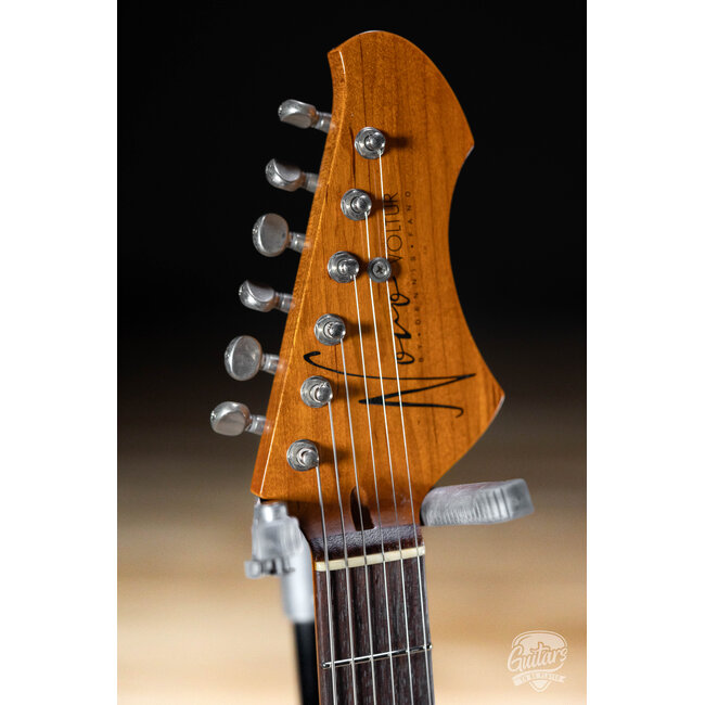 Novo Custom Voltur V2 Staple P-90/Humbucker Guitar – Amber