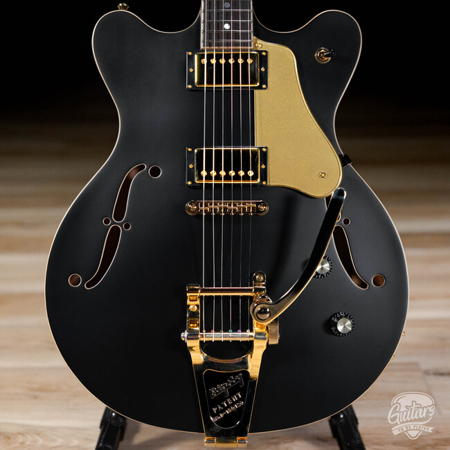 Veritas 503 – Black Hard Satin