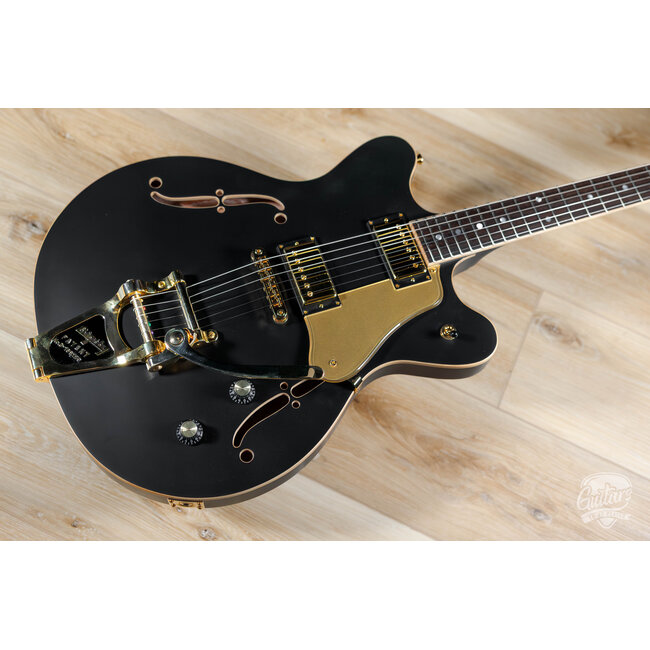 Veritas 503 – Black Hard Satin