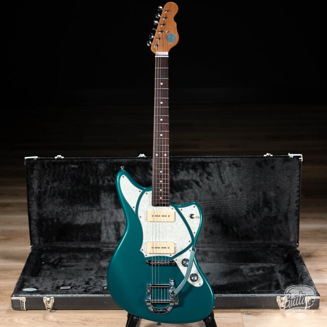 Veritas Riverton Bigsby Guitar w/ PoleCats P-90s & RW Fretboard – Ocean Turquoise