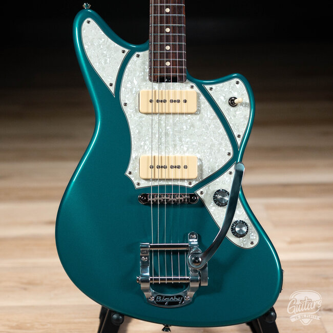 Veritas Riverton Bigsby Guitar w/ PoleCats P-90s & RW Fretboard – Ocean Turquoise