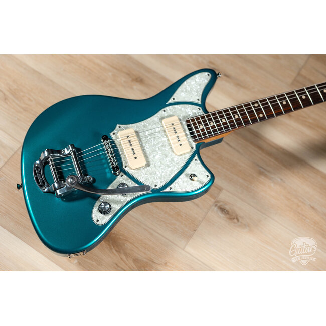 Veritas Riverton Bigsby Guitar w/ PoleCats P-90s & RW Fretboard – Ocean Turquoise