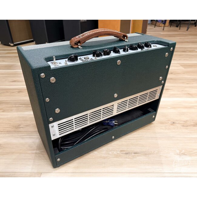 Carr Amps Bel-Ray 16W 1x12” Combo – Green w/ Tan Handle