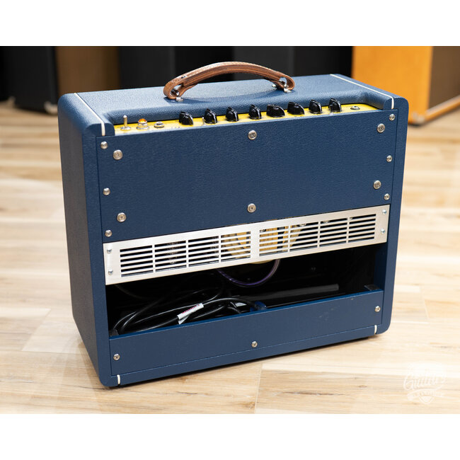 Carr Amps Mercury V 16W 1x12” Combo – Navy Blue w/ Tan Handle