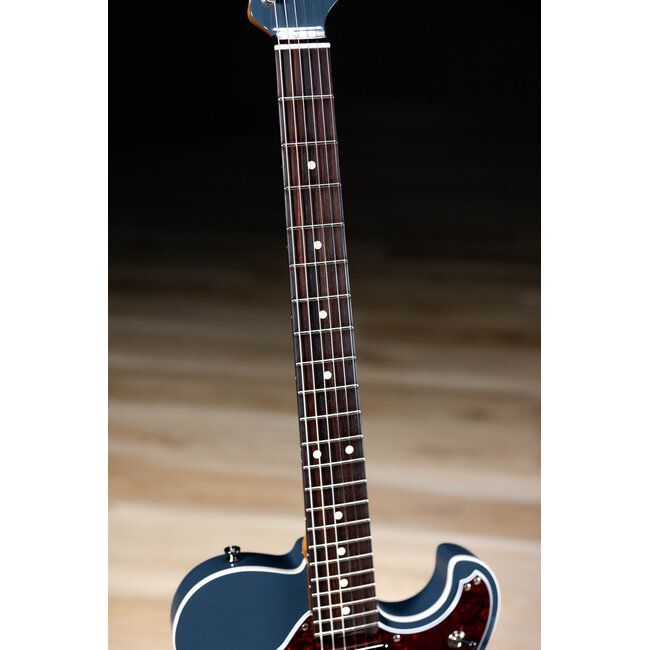 Veritas Portlander Bigsby w/ BearCats, Roasted Maple & RW Neck – Land Rover Blue