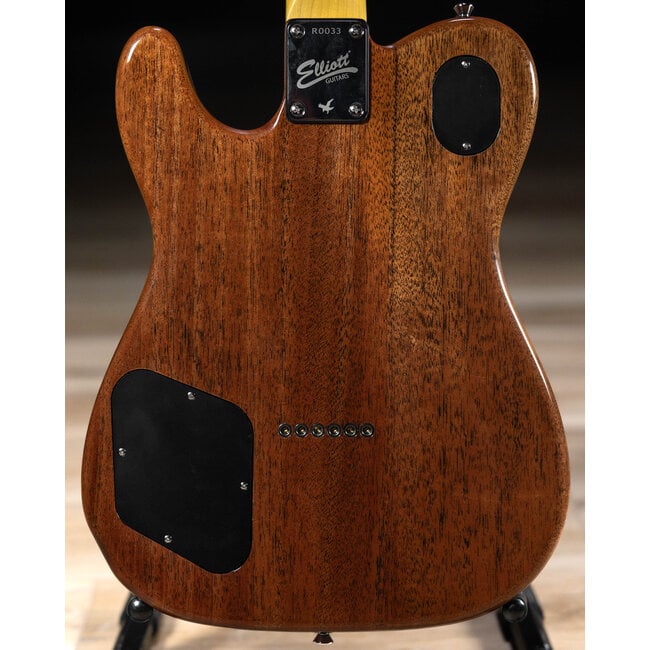 Elliott Raven Standard Spruce Top Semi-Hollow Guitar – Ruby Red Slipper