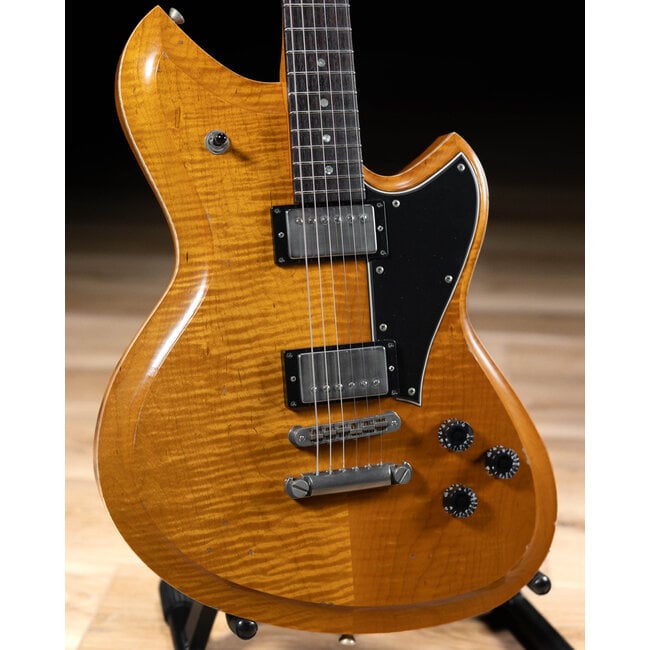 Novo Dealer Limited Chambered Serus H2 Guitar – Amber