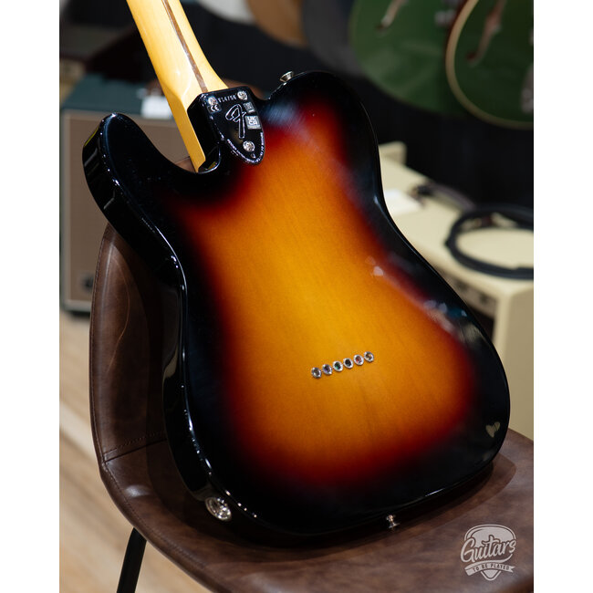 Fender American Vintage 1972 Telecaster Thinline w/ Case – 3-Color Sunburst