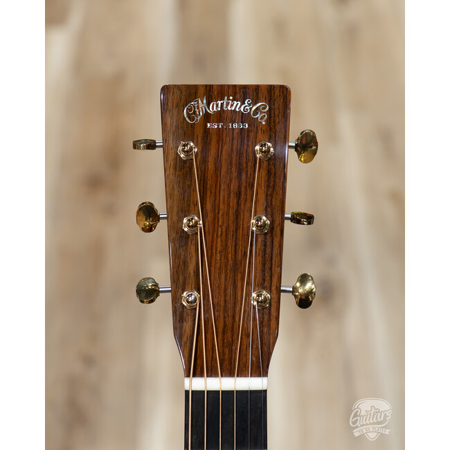 2023 Martin 000-18 Modern Deluxe Acoustic Guitar w/ Case – Natural