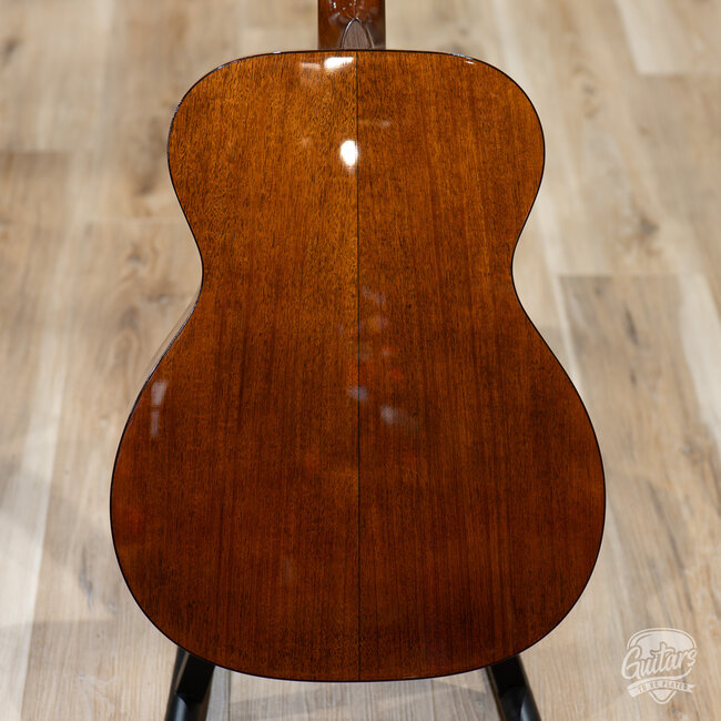 2023 Martin 000-18 Modern Deluxe Acoustic Guitar w/ Case – Natural